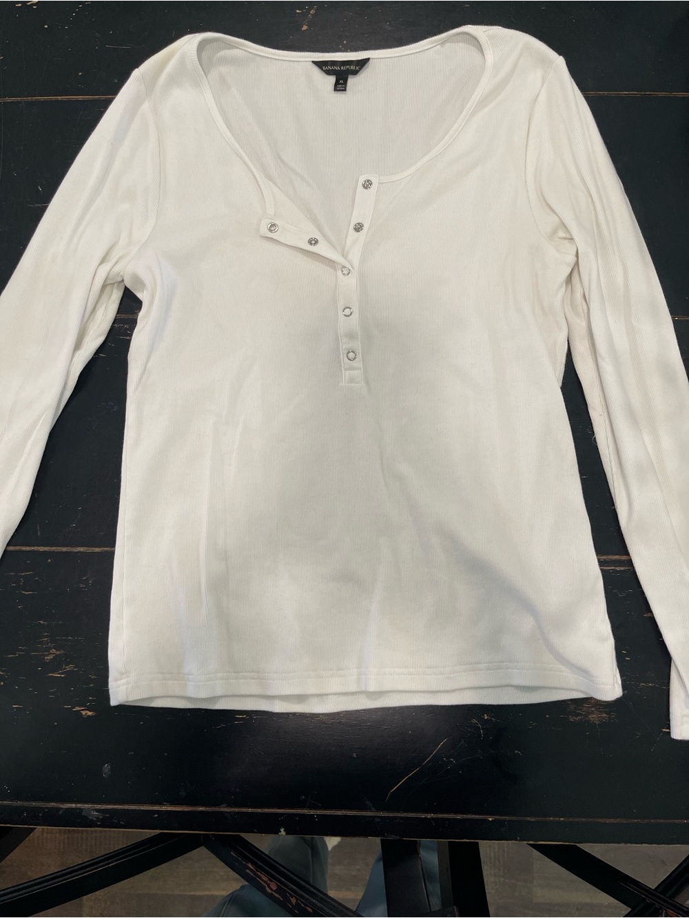 Banana Republic Woman’s Top with Buttons